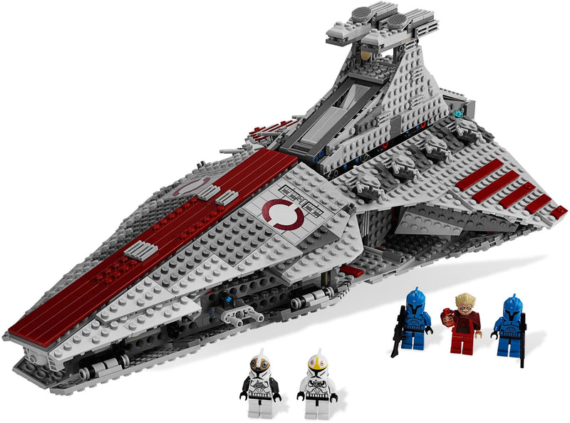LEGO Star Wars Venator Class Republic Attack Cruiser 8039