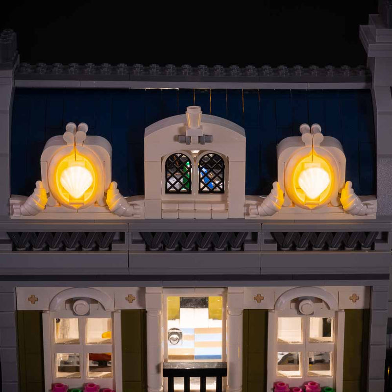 LEGO Parisian Restaurant