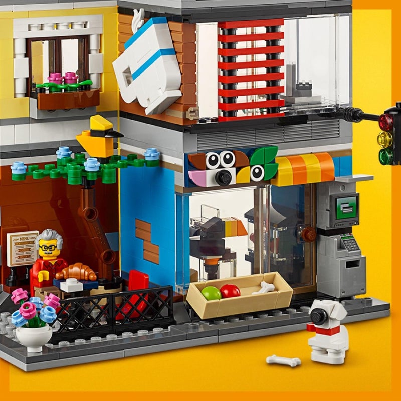 LEGO Creator 3-in-1 Townhouse Pet Shop & Cafe 31097
