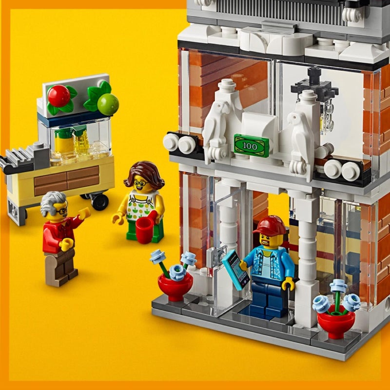 LEGO Creator 3-in-1 Townhouse Pet Shop & Cafe 31097