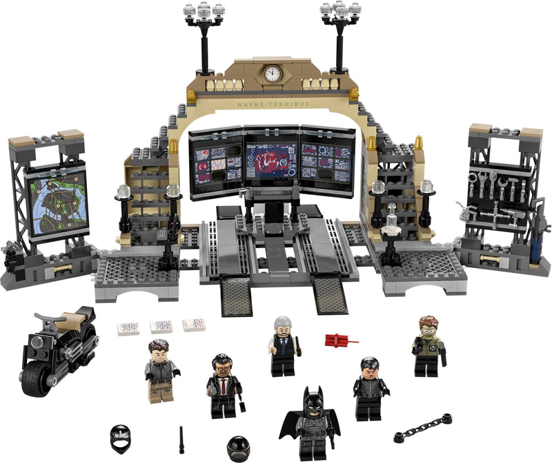 LEGO Super Heroes Batcave: The Riddler Face-off 76183